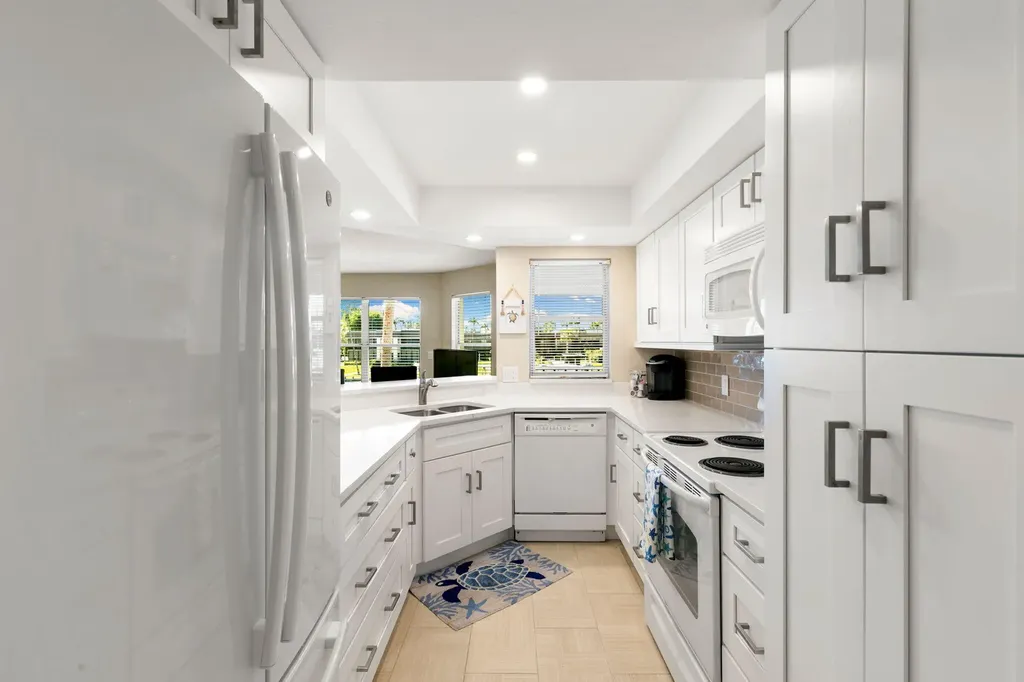 900 Collier Court Marco Island FL 34145