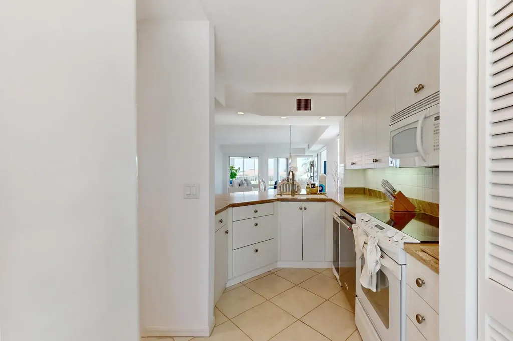 991 N Barfield Drive Marco Island FL 34145