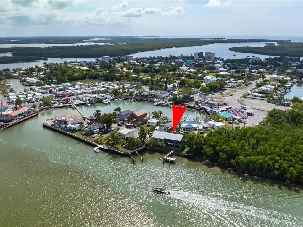 230 Harbor Place N Goodland FL 34140