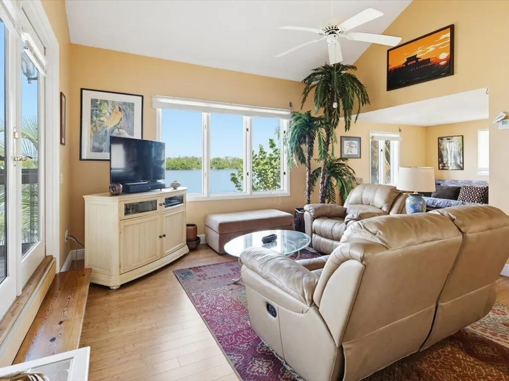 230 Harbor Place N Goodland FL 34140