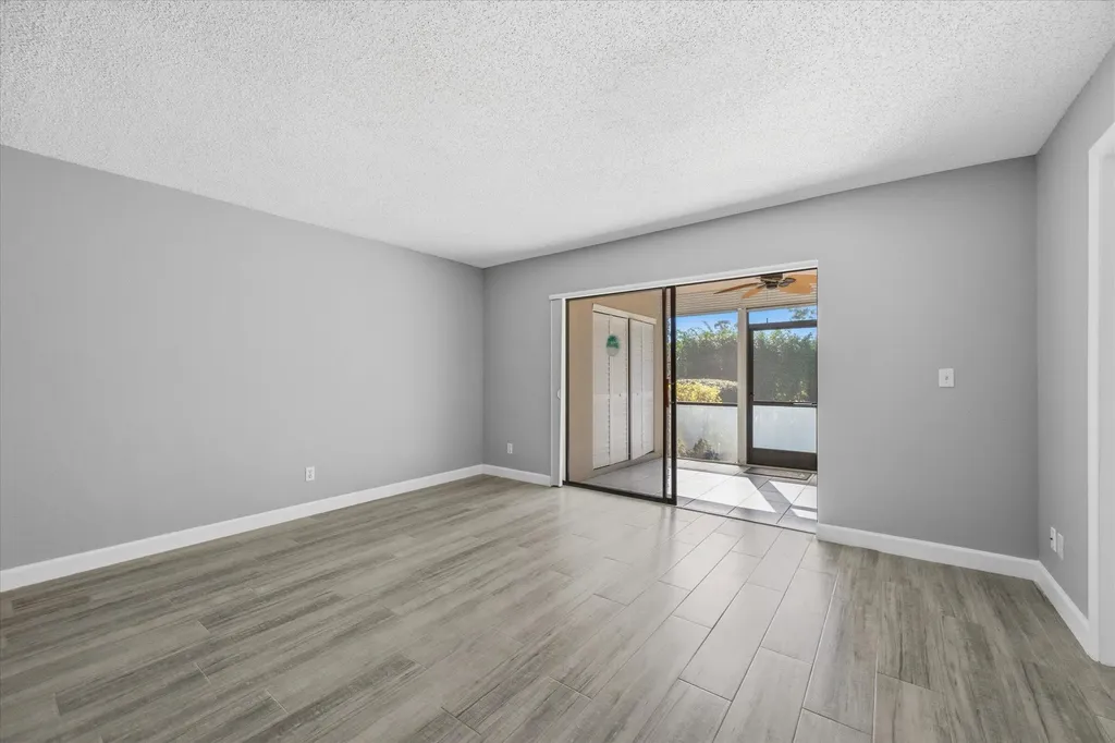 5757 Gage Lane Naples FL 34113