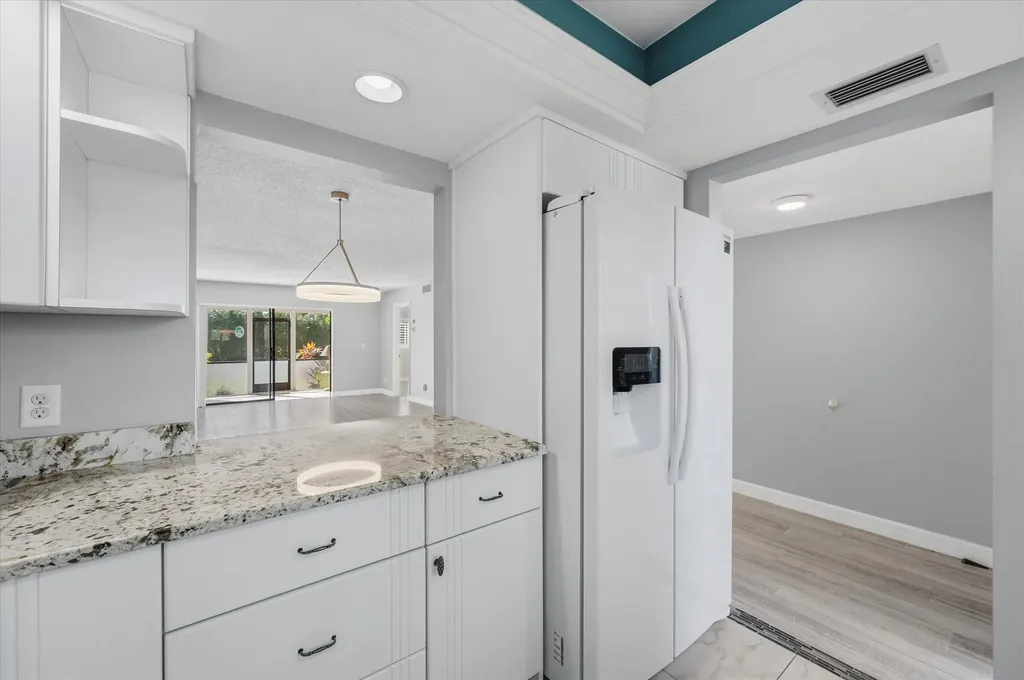 5757 Gage Lane Naples FL 34113