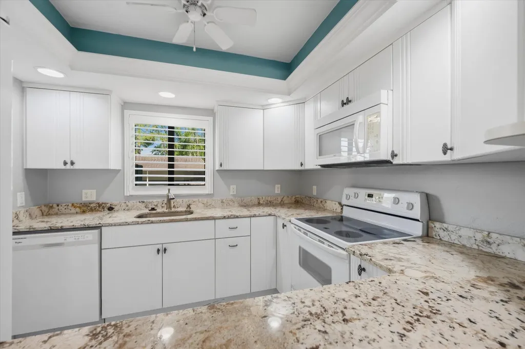 5757 Gage Lane Naples FL 34113