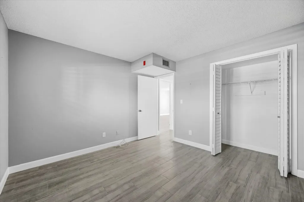 5757 Gage Lane Naples FL 34113