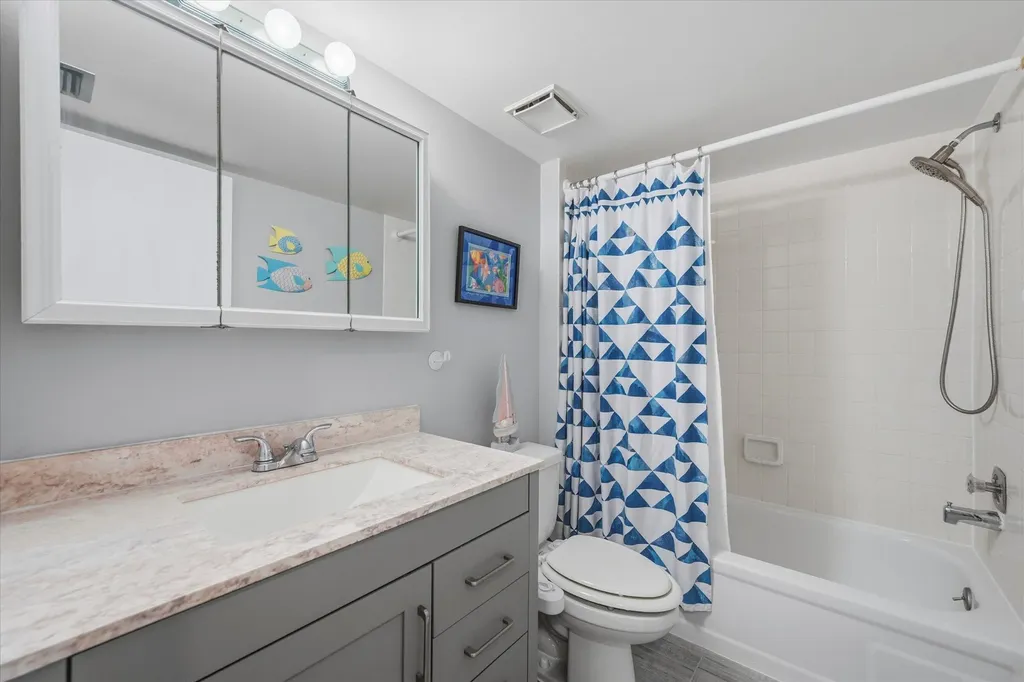 5757 Gage Lane Naples FL 34113