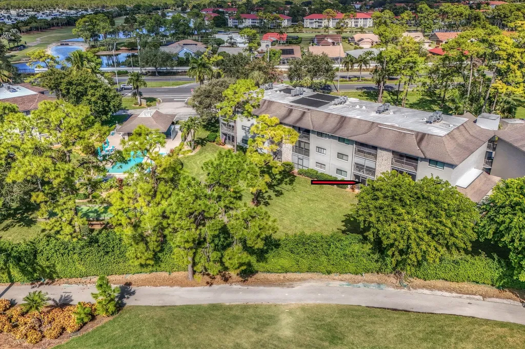 5757 Gage Lane Naples FL 34113