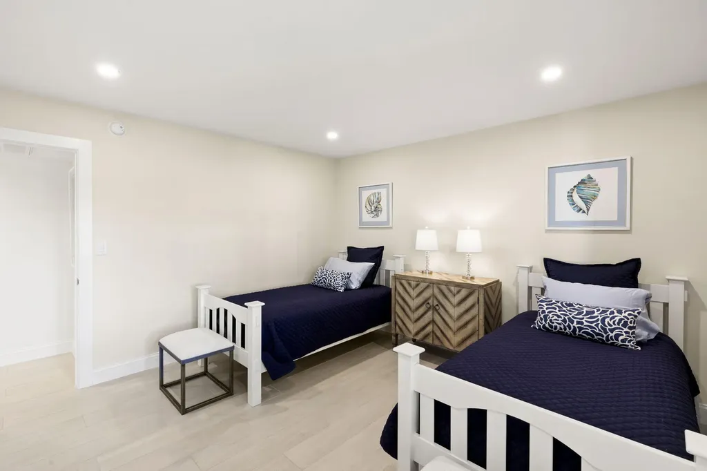 880 Huron Court Marco Island FL 34145