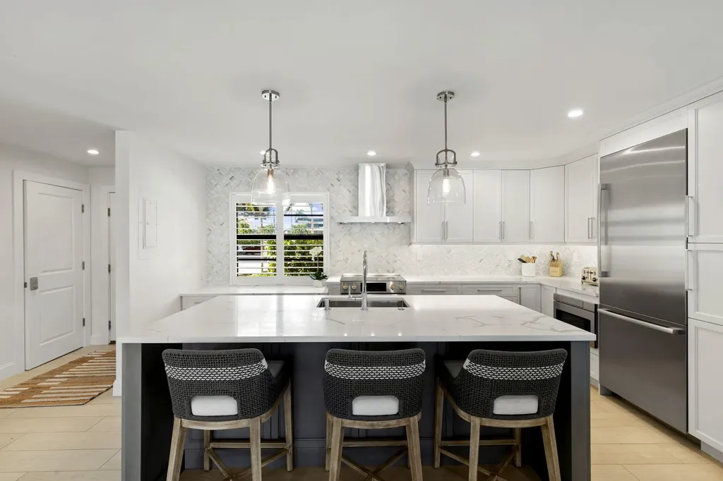 880 Huron Court Marco Island FL 34145