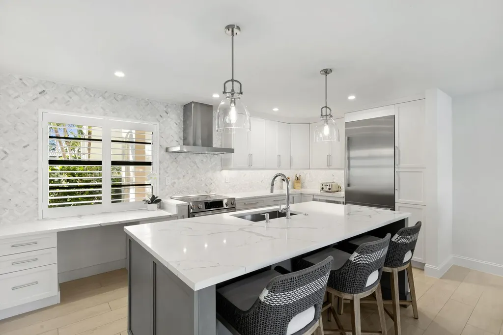 880 Huron Court Marco Island FL 34145