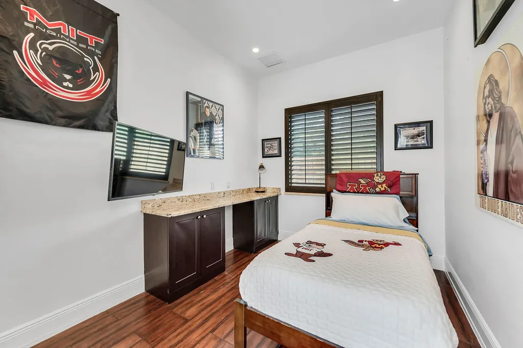 2605 64th Street SW Naples FL 34105