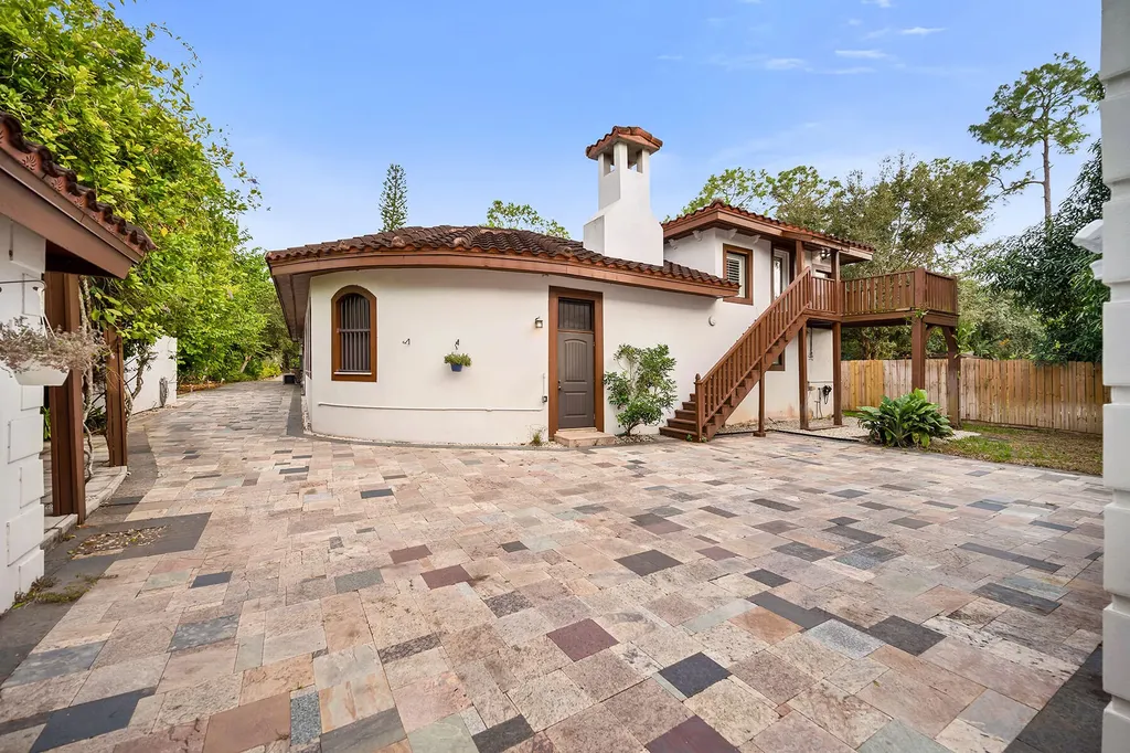 2605 64th Street SW Naples FL 34105