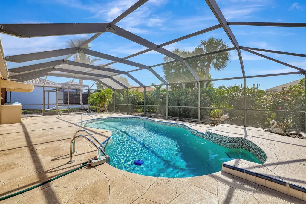 351 Columbus Way Marco Island FL 34145