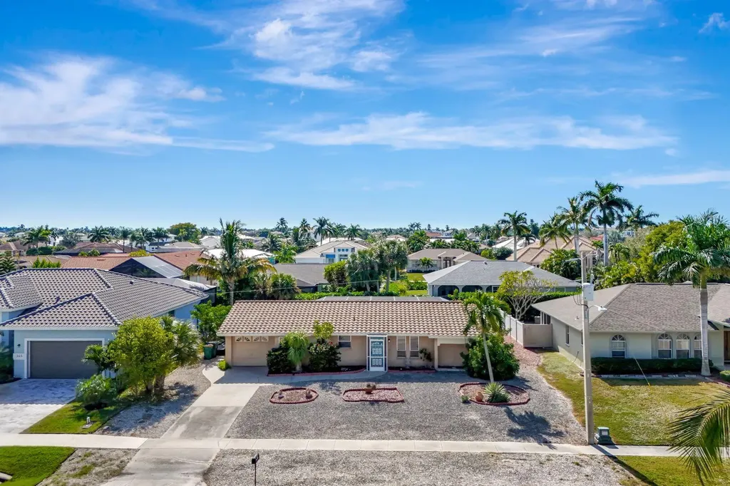 351 Columbus Way Marco Island FL 34145