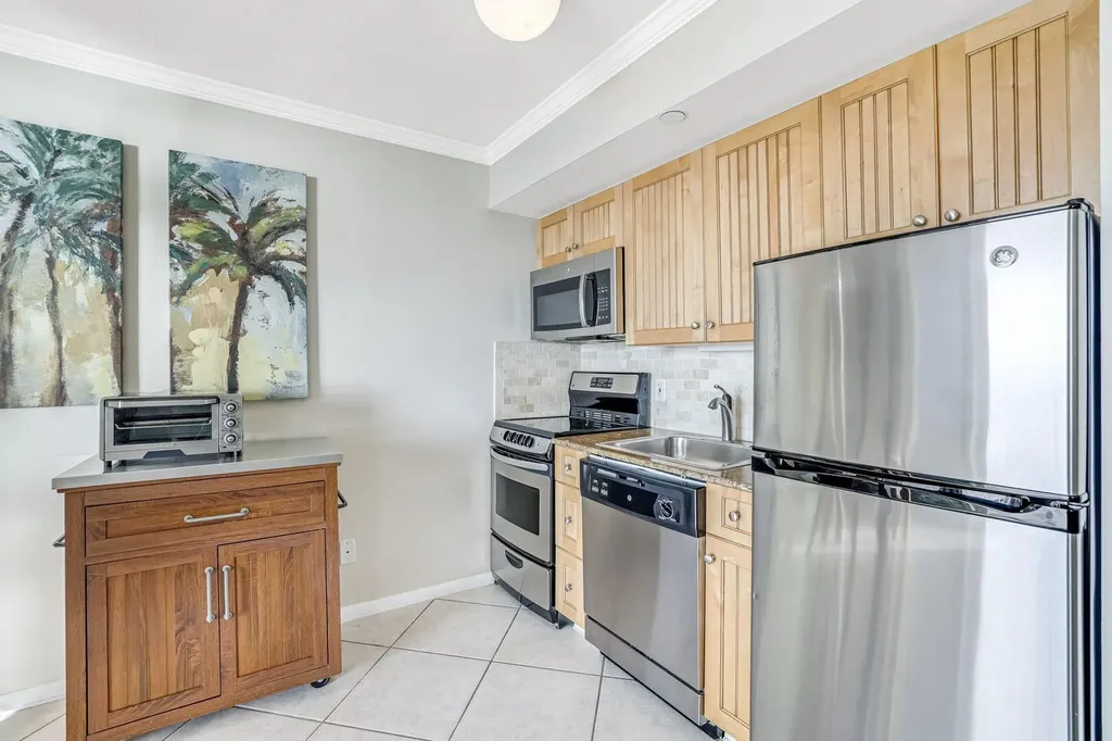 900 S Collier Marco Island FL 34145