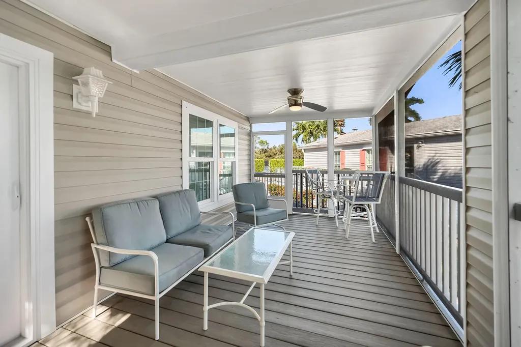 1113 Diamond Lake Circle Naples FL 34114