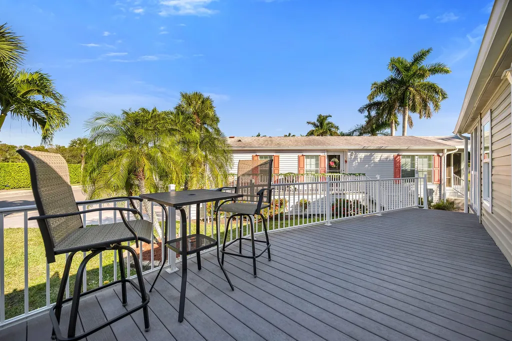 1113 Diamond Lake Circle Naples FL 34114