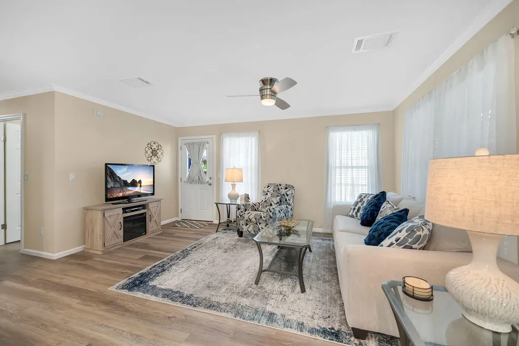 1113 Diamond Lake Circle Naples FL 34114