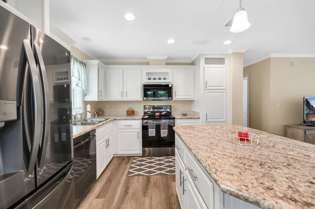 1113 Diamond Lake Circle Naples FL 34114