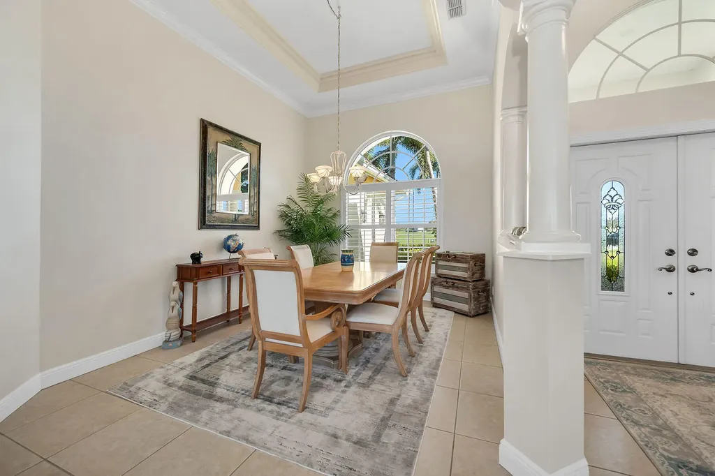 18031 Royal Tree Parkway Naples FL 34114