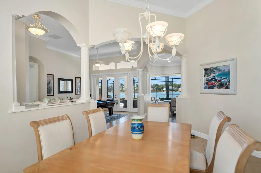 18031 Royal Tree Parkway Naples FL 34114