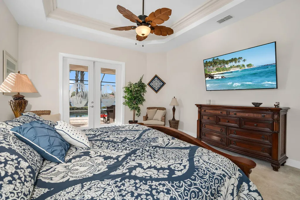 18031 Royal Tree Parkway Naples FL 34114