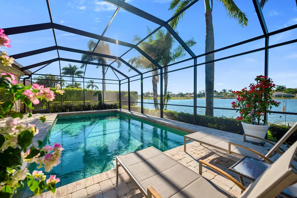 18031 Royal Tree Parkway Naples FL 34114