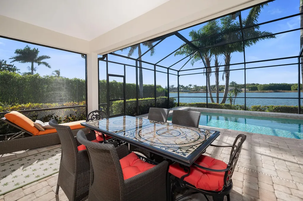 18031 Royal Tree Parkway Naples FL 34114