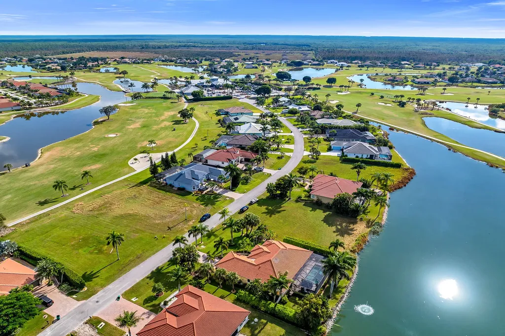 18031 Royal Tree Parkway Naples FL 34114