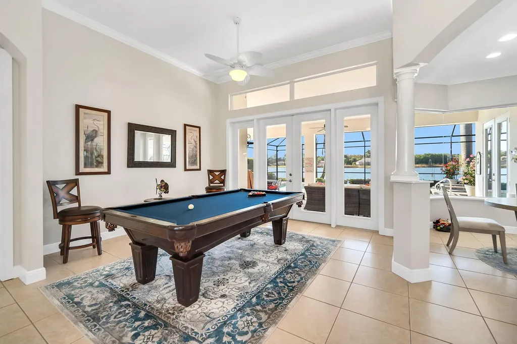 18031 Royal Tree Parkway Naples FL 34114