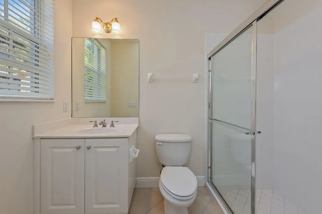 9235 Tesoro Lane Naples FL 34114