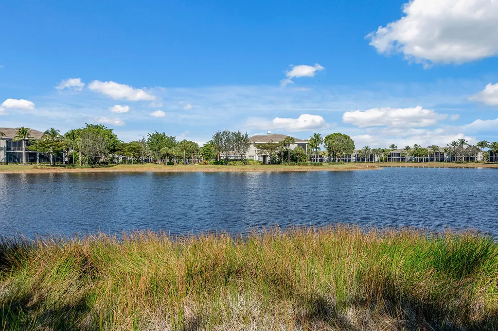 9235 Tesoro Lane Naples FL 34114