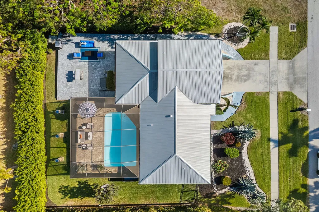 568 Tigertail Court Marco Island FL 34145