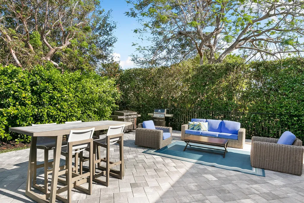 568 Tigertail Court Marco Island FL 34145