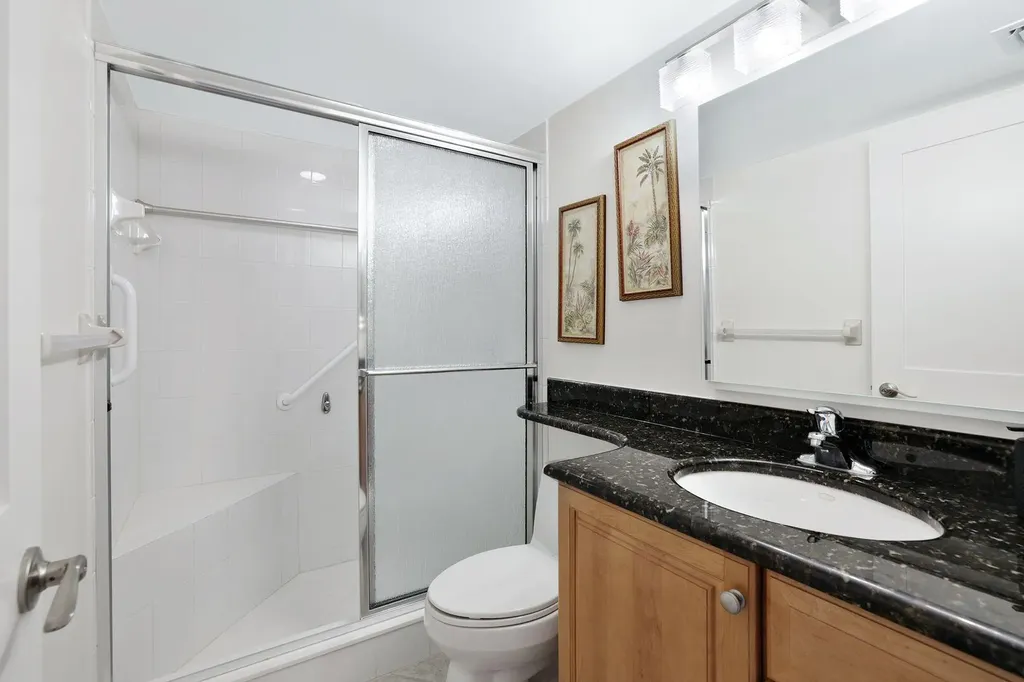 1528 Mainsail Naples FL 34114