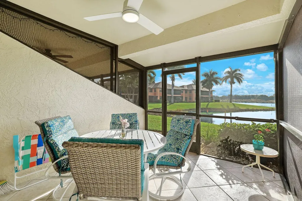 1528 Mainsail Naples FL 34114