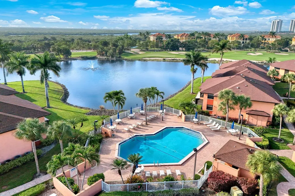 1528 Mainsail Naples FL 34114