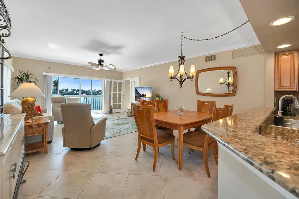 816 W Elkcam Circle Marco Island FL 34145