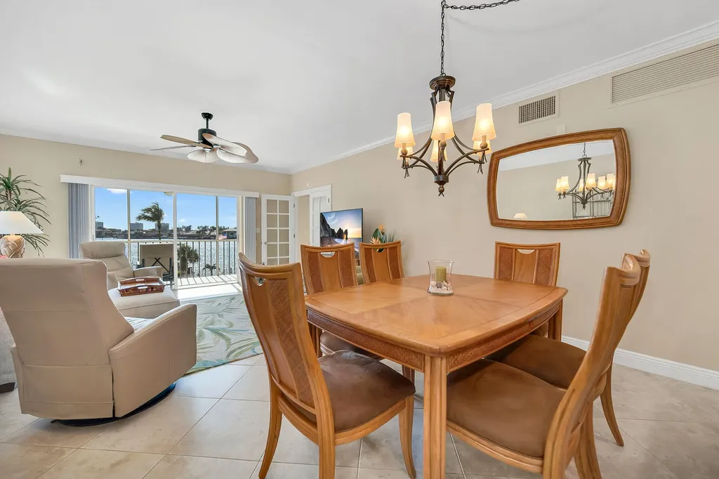 816 W Elkcam Circle Marco Island FL 34145