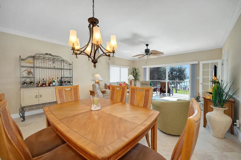 816 W Elkcam Circle Marco Island FL 34145