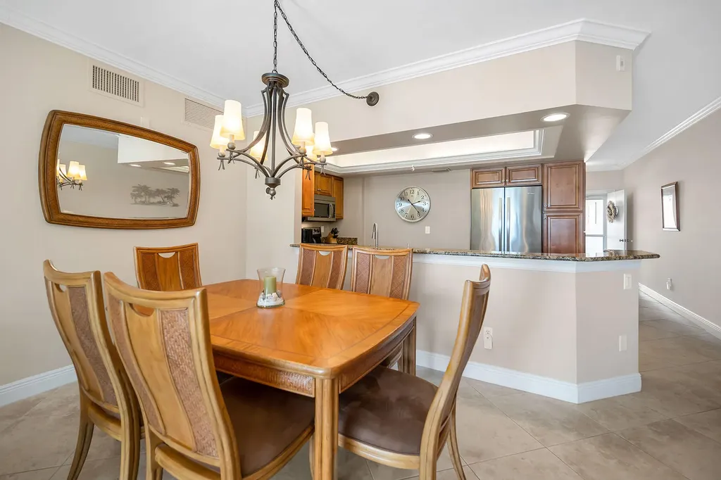 816 W Elkcam Circle Marco Island FL 34145