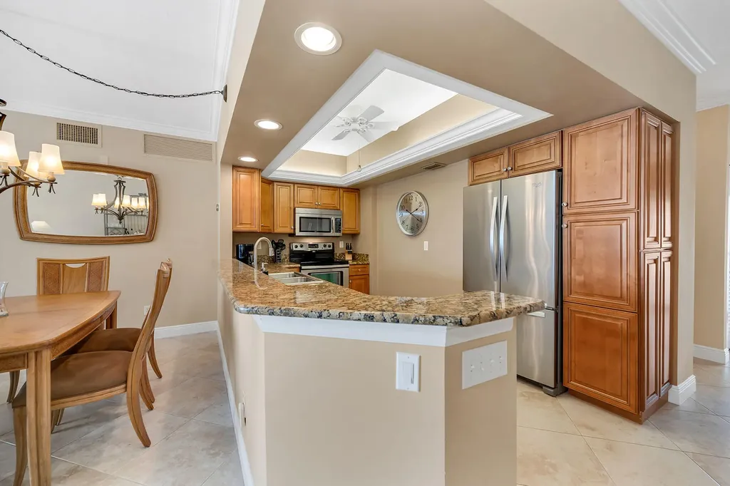 816 W Elkcam Circle Marco Island FL 34145