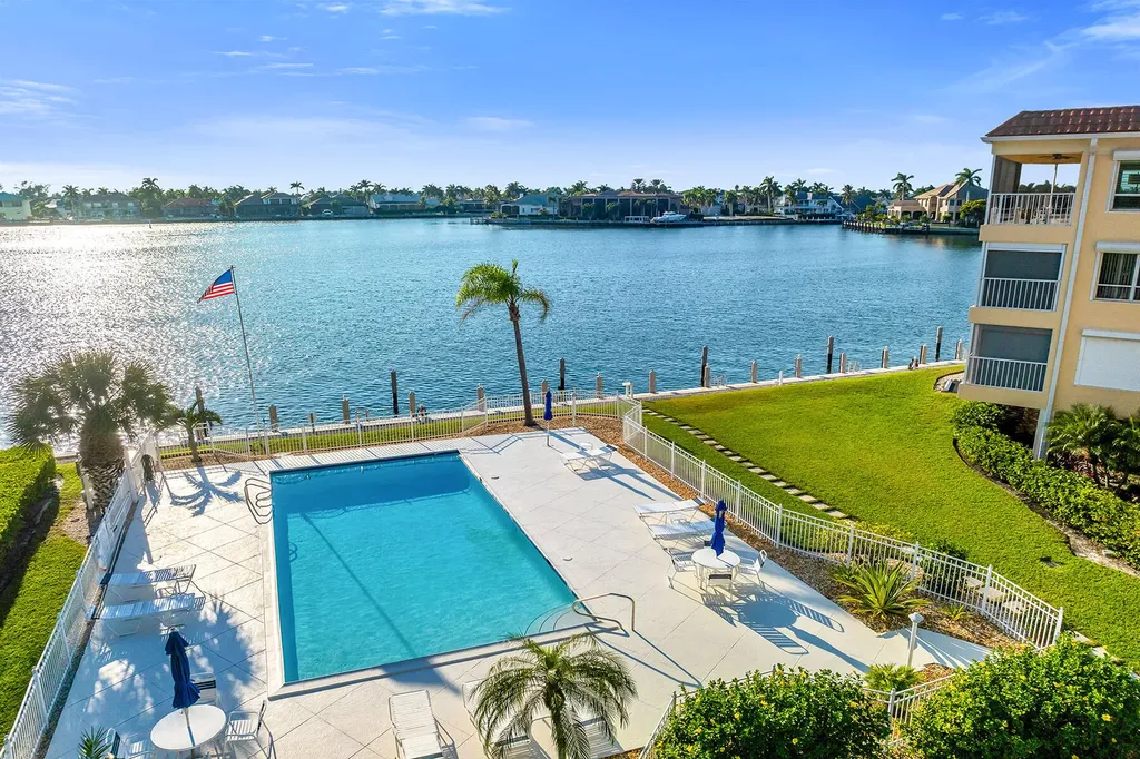 816 W Elkcam Circle Marco Island FL 34145