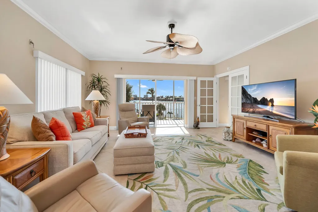 816 W Elkcam Circle Marco Island FL 34145