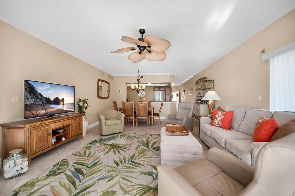 816 W Elkcam Circle Marco Island FL 34145