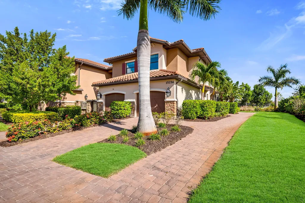 15256 Zeno Way Naples FL 34114