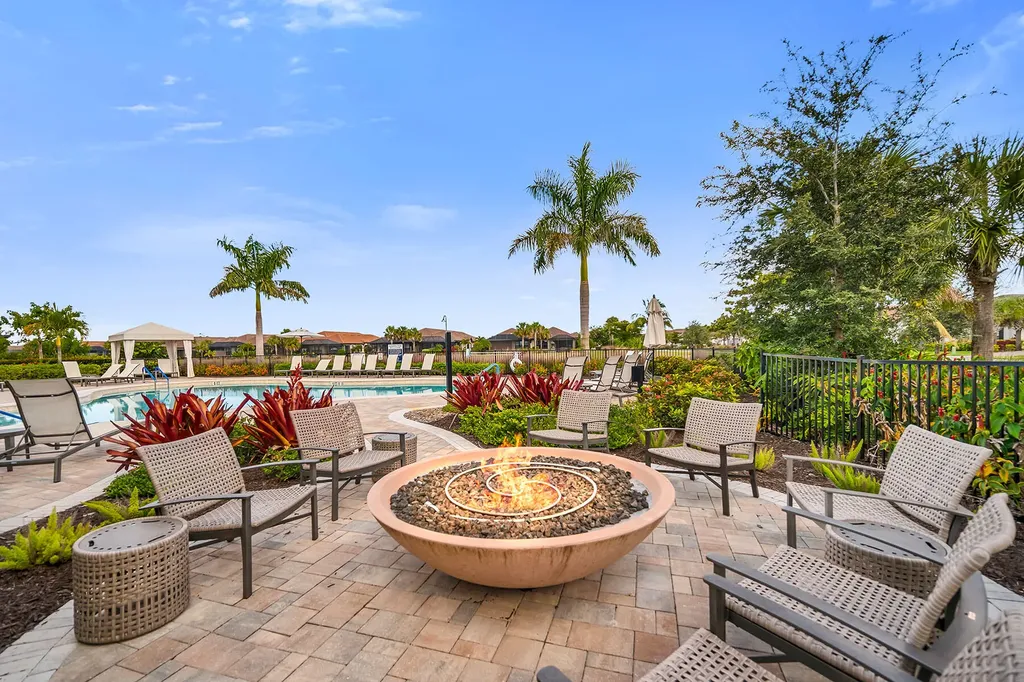15256 Zeno Way Naples FL 34114