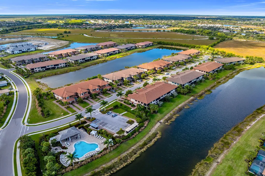 15256 Zeno Way Naples FL 34114