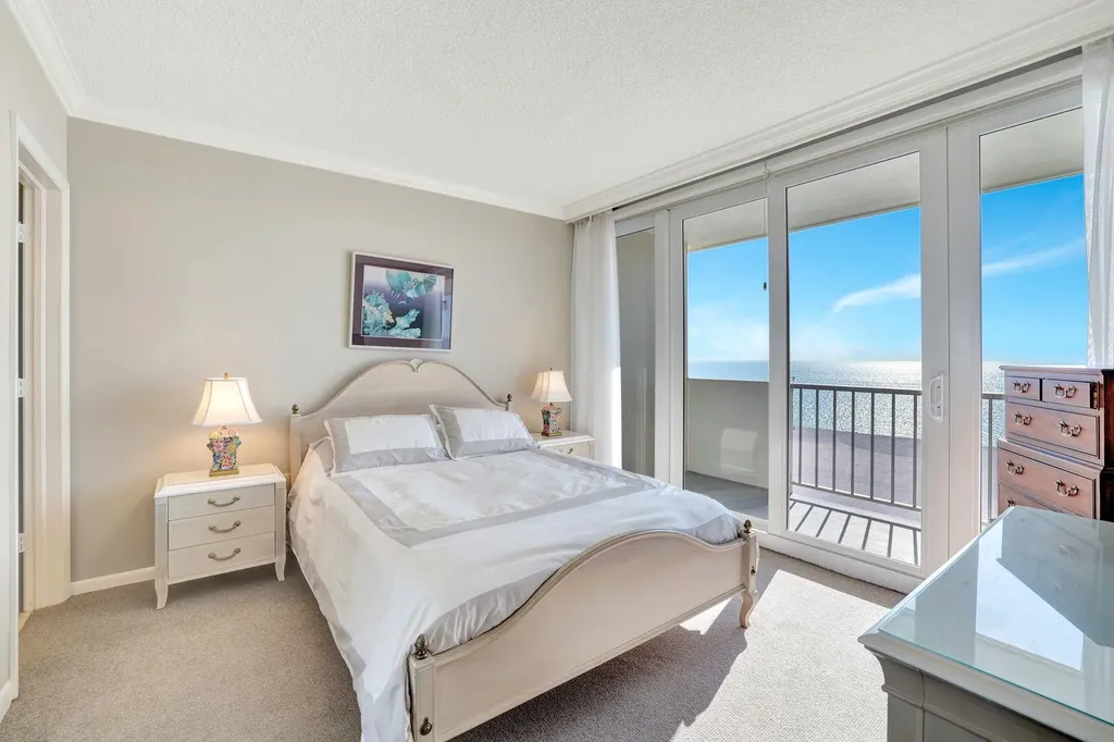 140 Seaview Court Marco Island FL 34145