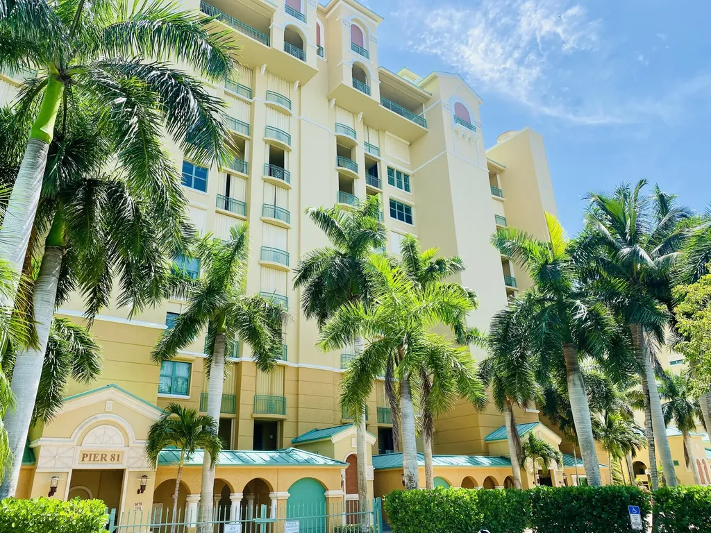 1081 Bald Eagle Drive Marco Island FL 34145