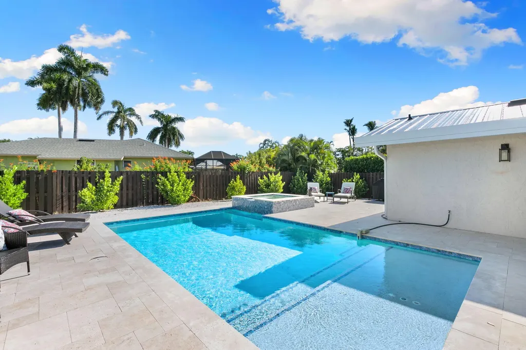 321 Columbus Way Marco Island FL 34145